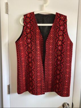 Red Black Vintage Floral Embroidered Vest